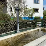 Am Brunnen